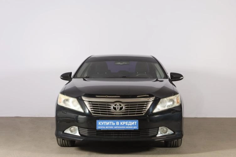 Toyota Camry 2 из 6