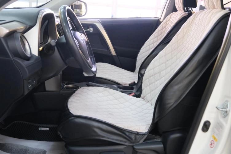 Toyota RAV4 7 из 22