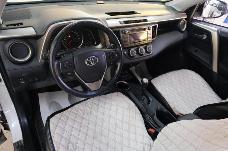 Toyota RAV4 10 из 22
