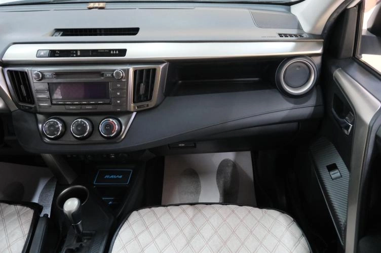 Toyota RAV4 17 из 22