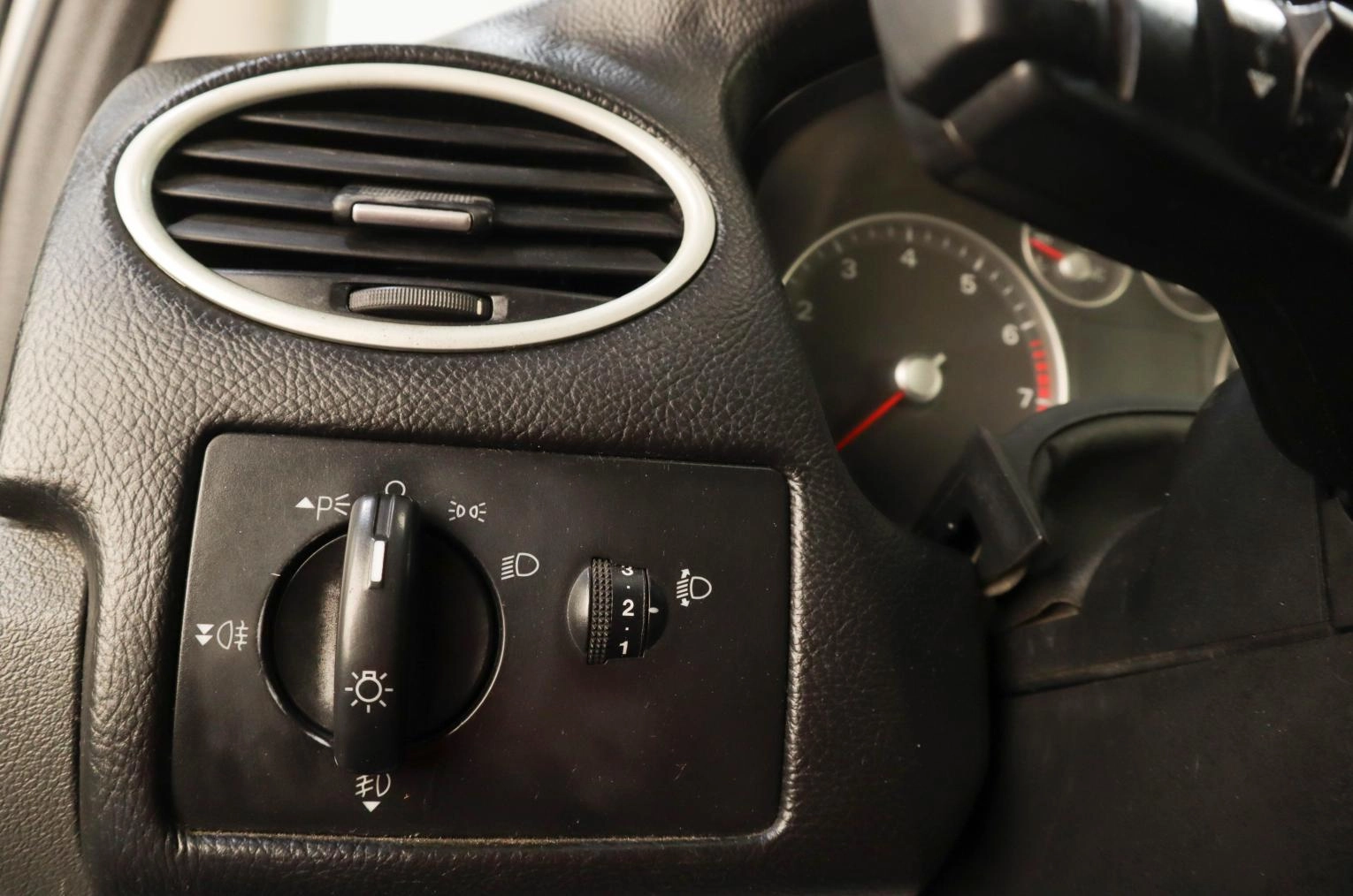 Ford Focus 10 из 12