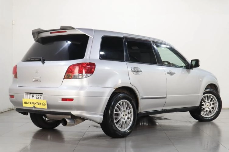 Mitsubishi Airtrek 6 из 6