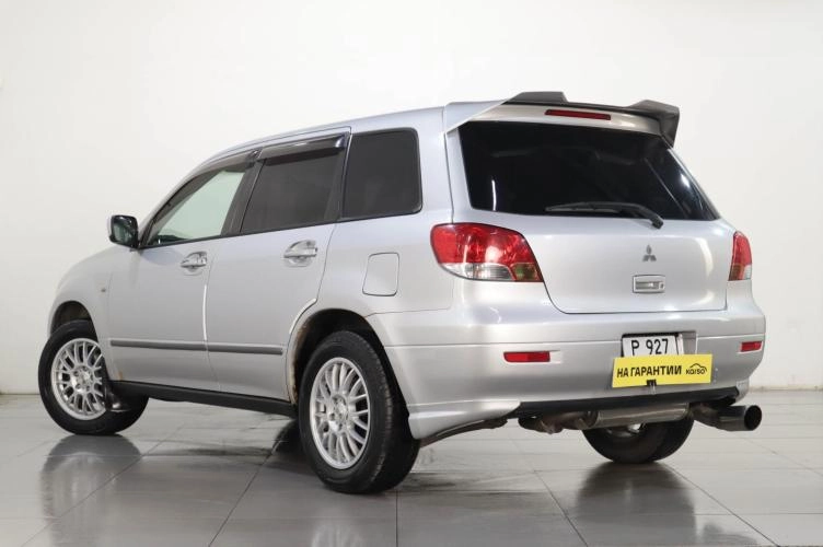 Mitsubishi Airtrek 4 из 6