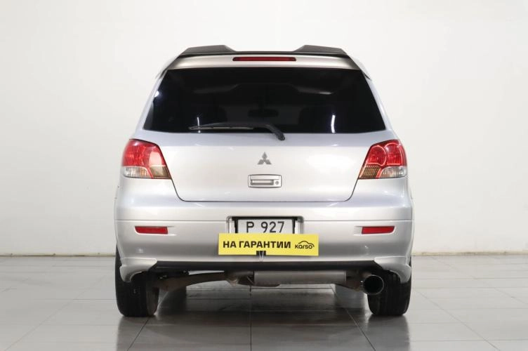 Mitsubishi Airtrek 5 из 6