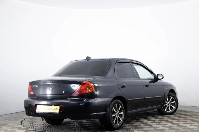 KIA Spectra 4 из 6