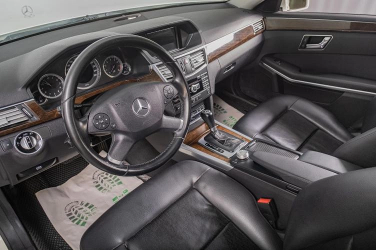 Mercedes-Benz E-класс 7 из 19