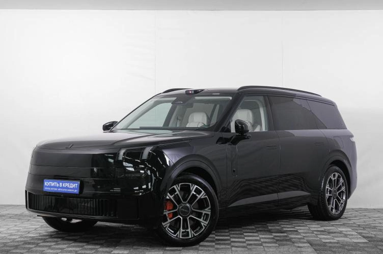 Lynk & Co 900 3 из 6