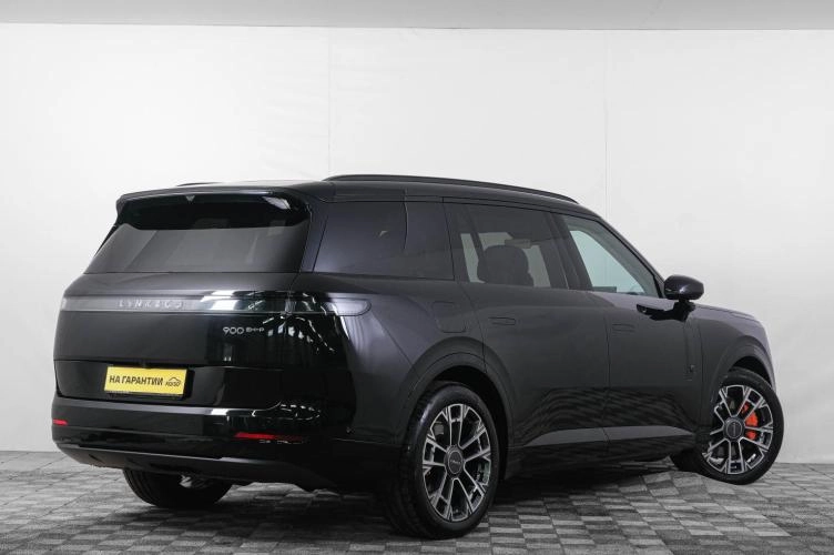 Lynk & Co 900 6 из 6