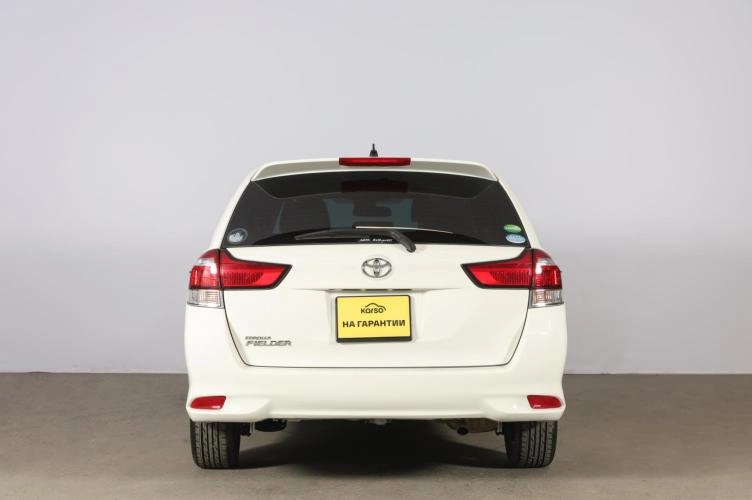 Toyota Corolla Fielder 5 из 6