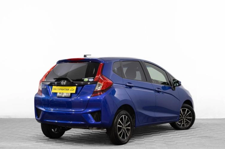 Honda Fit 4 из 6