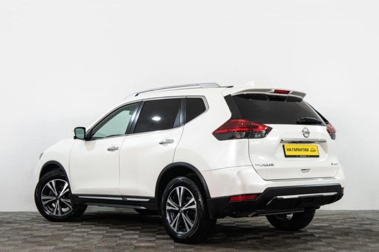 Nissan Rogue 4 из 6