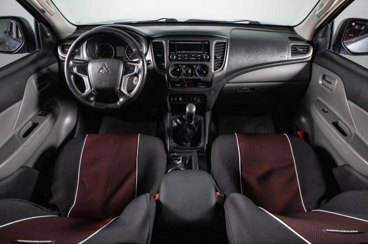 Mitsubishi L200 9 из 11