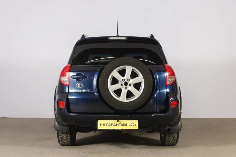 Toyota RAV4 5 из 6