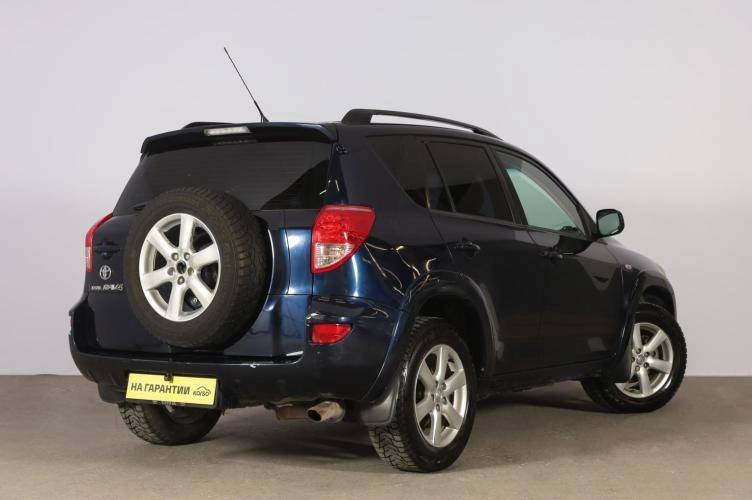 Toyota RAV4 6 из 6