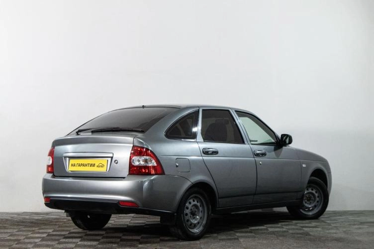 ВАЗ (LADA) Priora 4 из 6