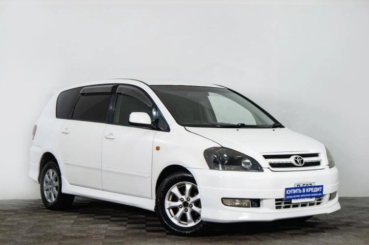 Toyota Ipsum 1 из 6