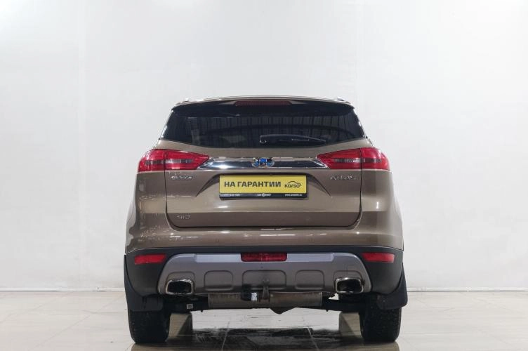 Geely Atlas 5 из 6