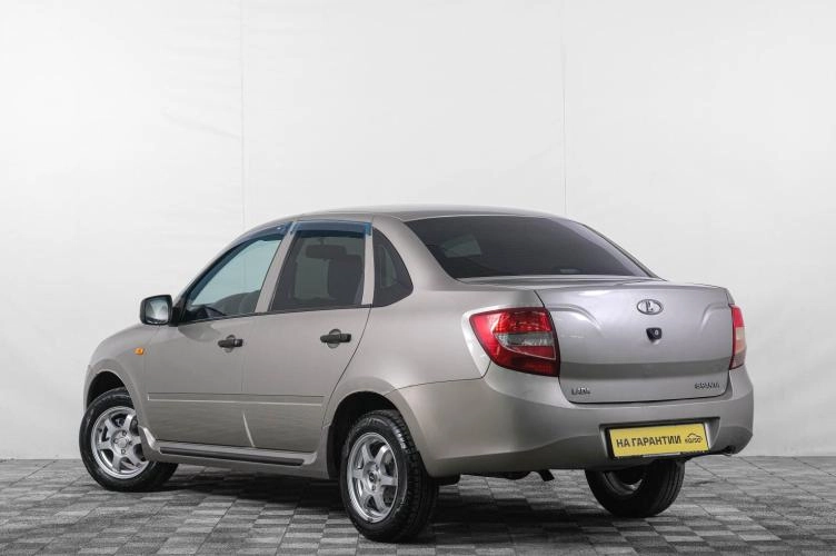ВАЗ (LADA) Granta 4 из 6