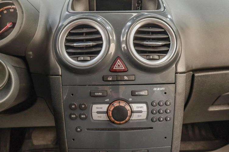 Opel Corsa 13 из 19