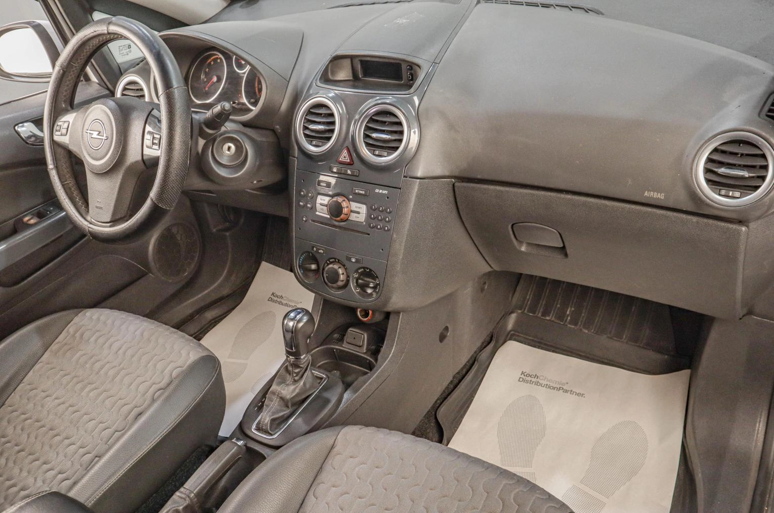 Opel Corsa 17 из 19