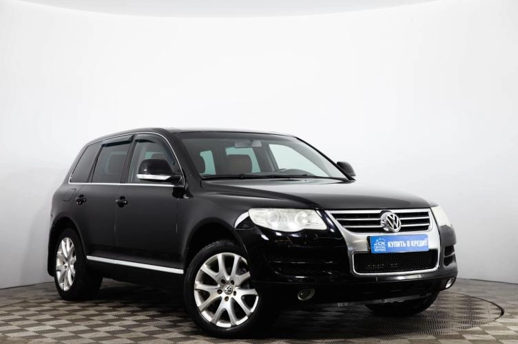 Volkswagen Touareg 1 из 6