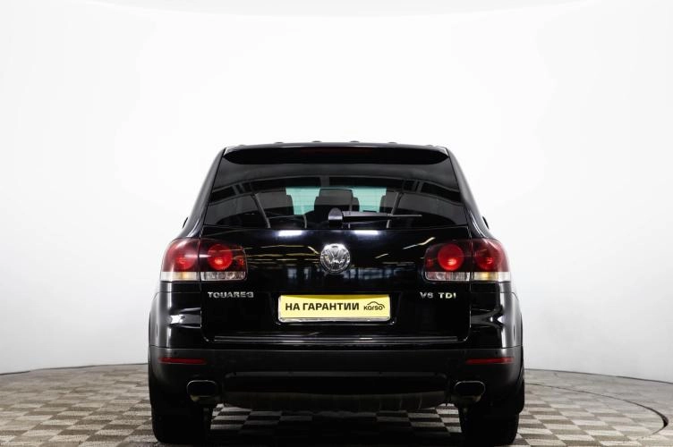 Volkswagen Touareg 5 из 6