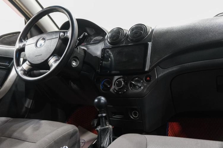 Chevrolet Aveo 19 из 26
