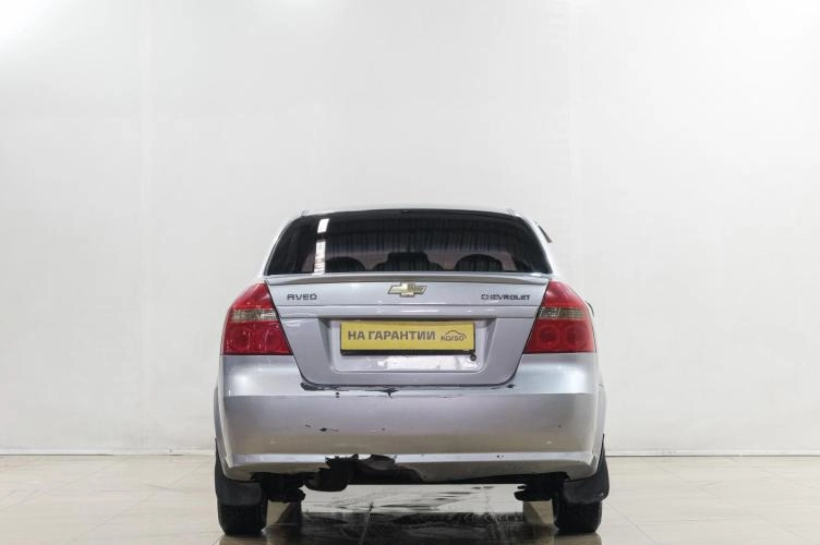 Chevrolet Aveo 5 из 6