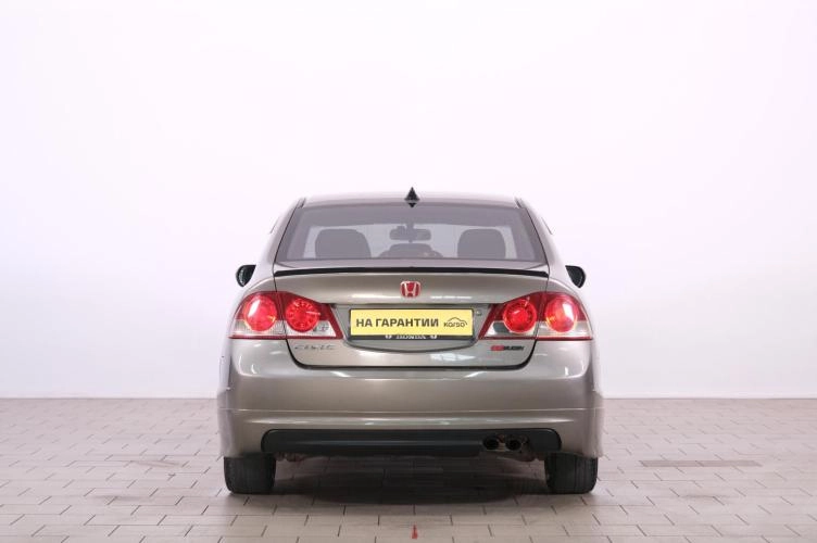 Honda Civic 5 из 6