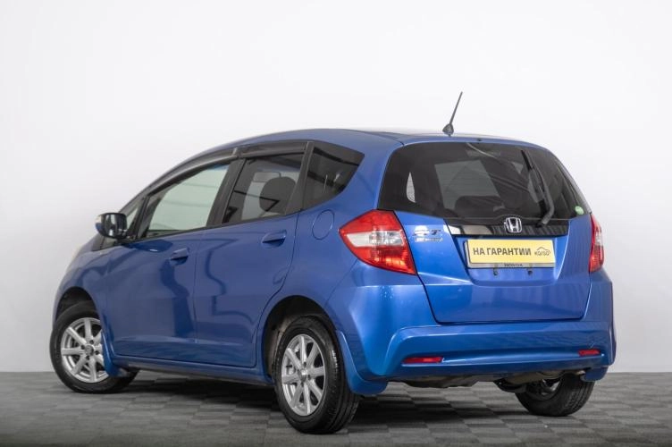 Honda Fit 5 из 6