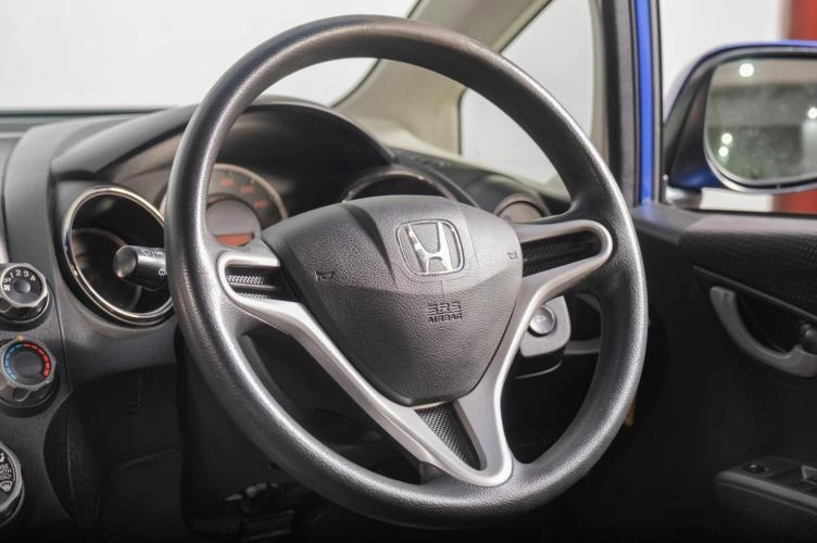 Honda Fit 12 из 16