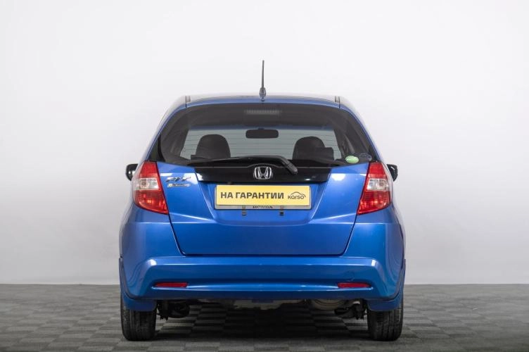 Honda Fit 4 из 6