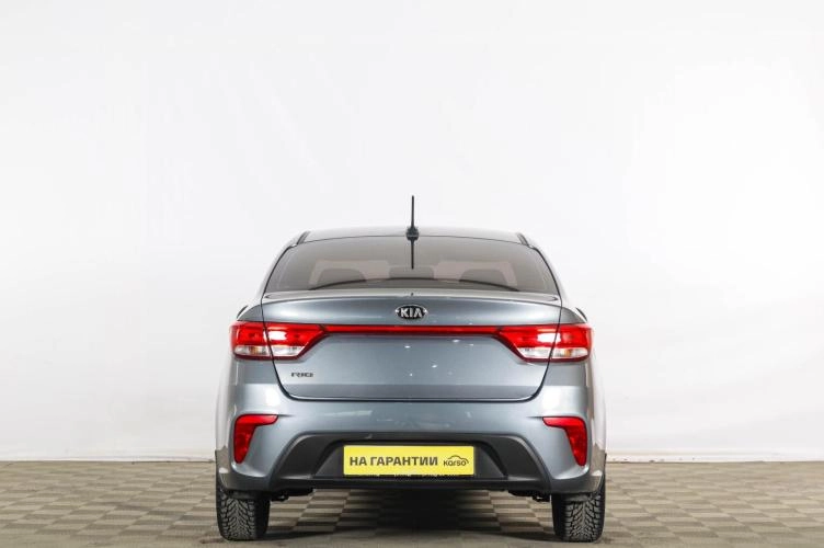 KIA Rio 5 из 6