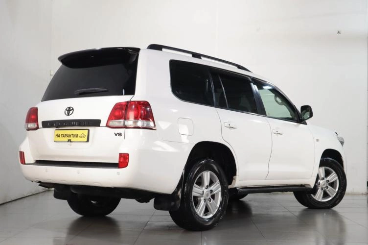 Toyota Land Cruiser 6 из 6