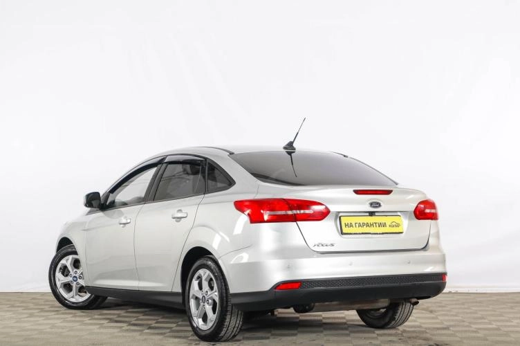 Ford Focus 4 из 6