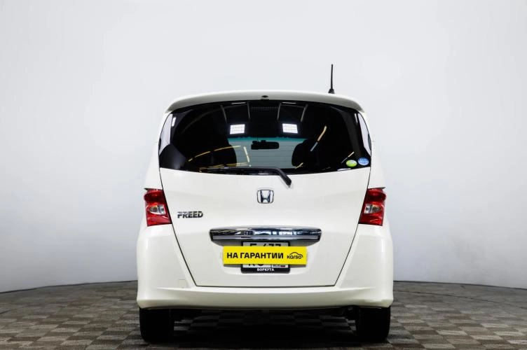 Honda Freed 5 из 6
