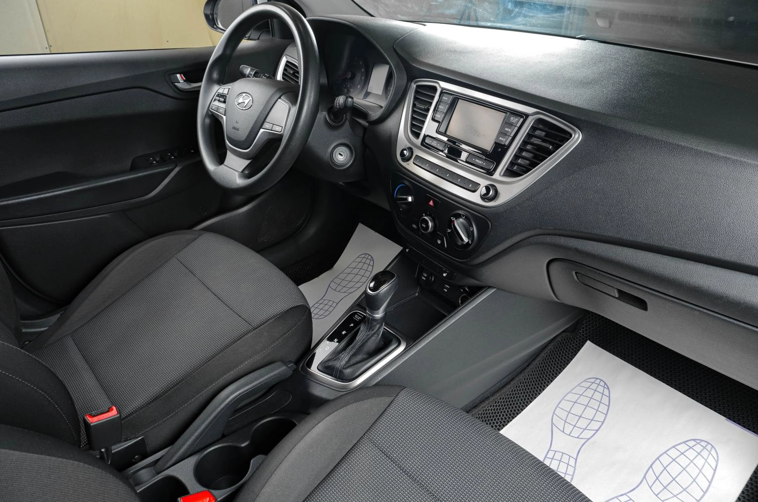 Hyundai Solaris 10 из 18