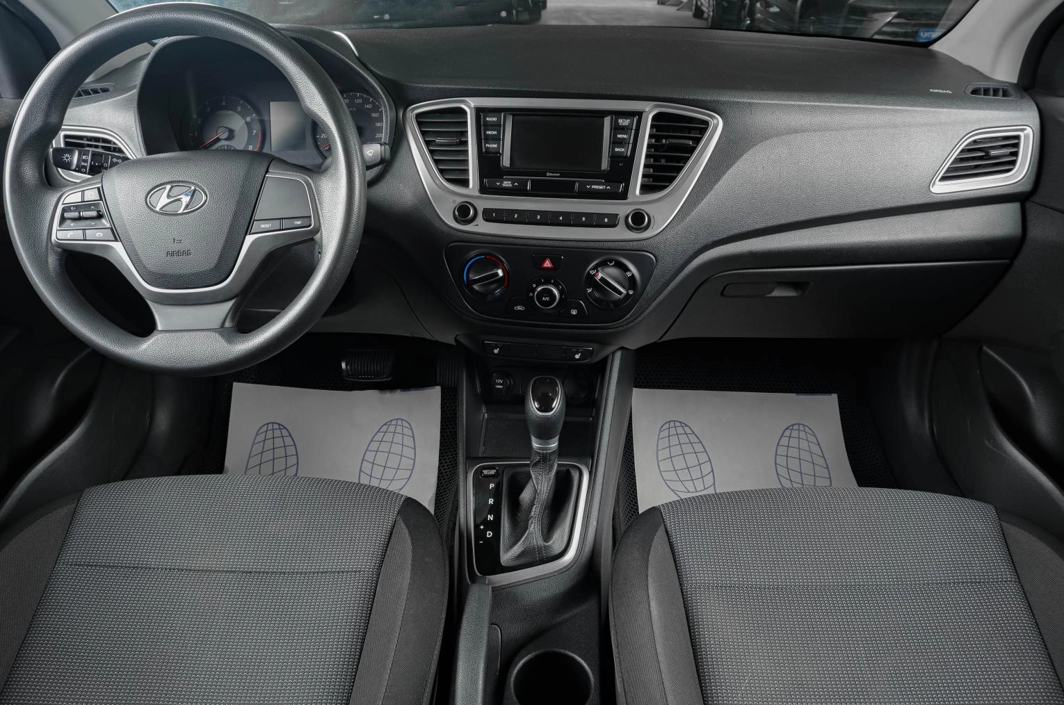 Hyundai Solaris 12 из 18