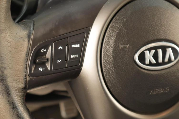 KIA Cerato 12 из 19