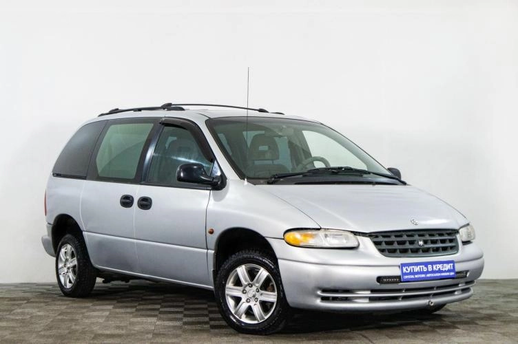 Chrysler Voyager 1 из 6