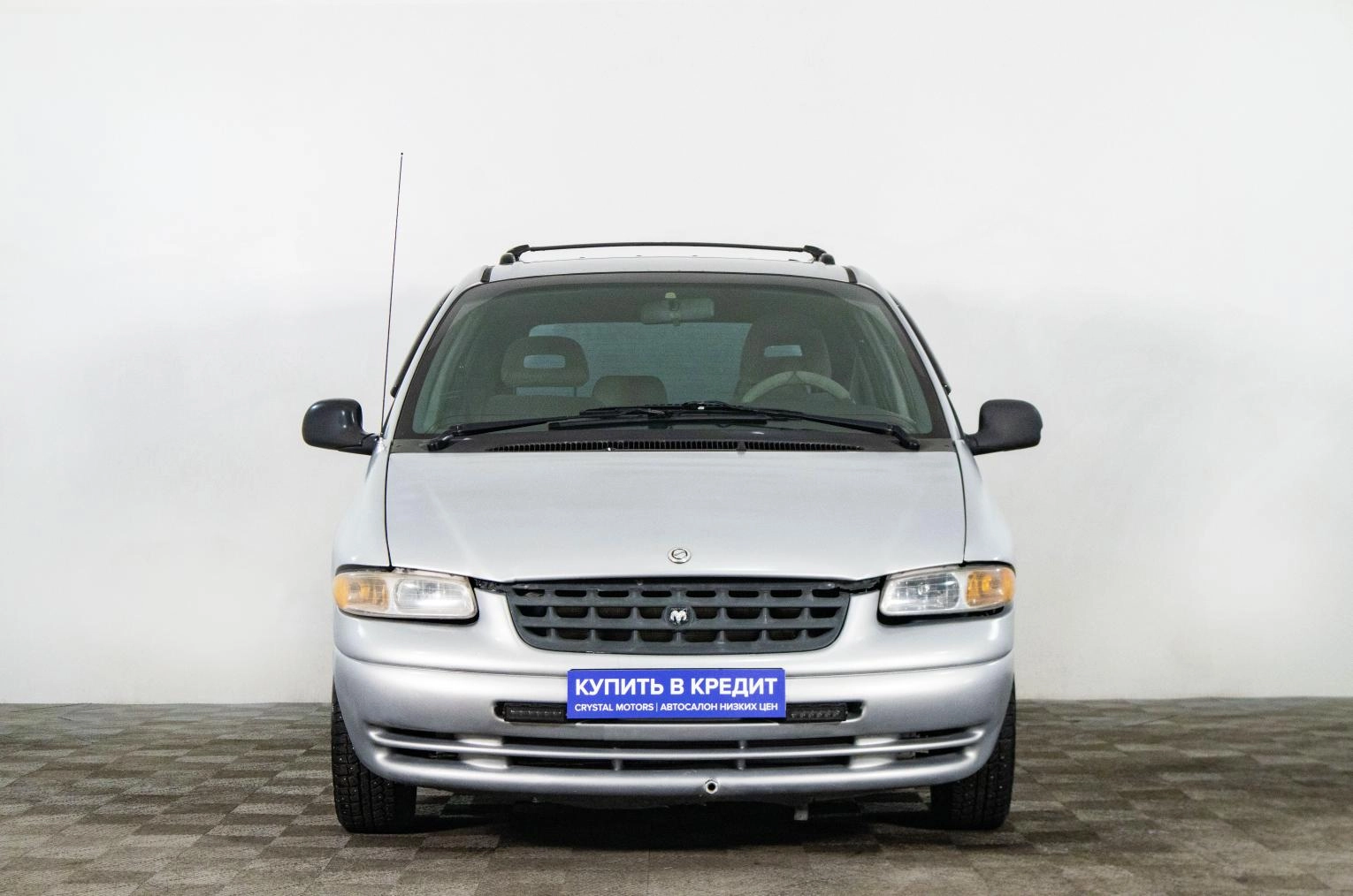 Chrysler Voyager 2 из 15