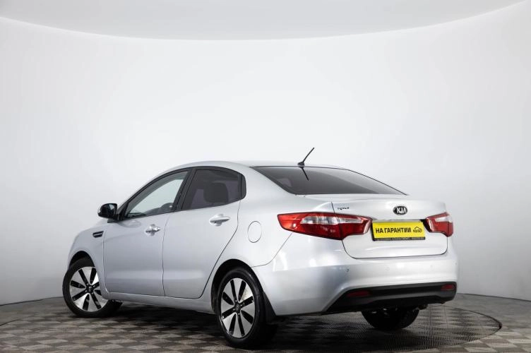 KIA Rio 6 из 6