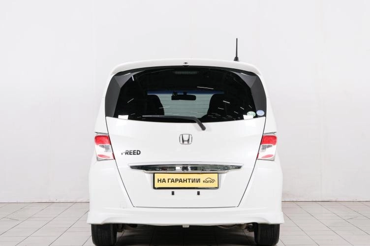Honda Freed 5 из 6