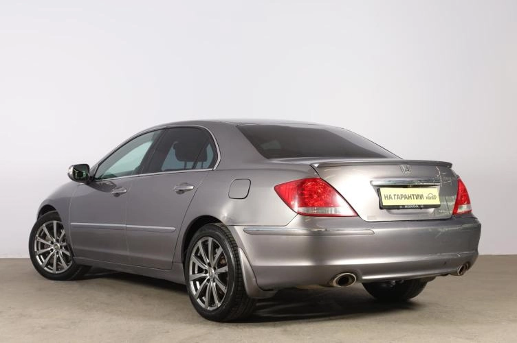Honda Legend 4 из 6