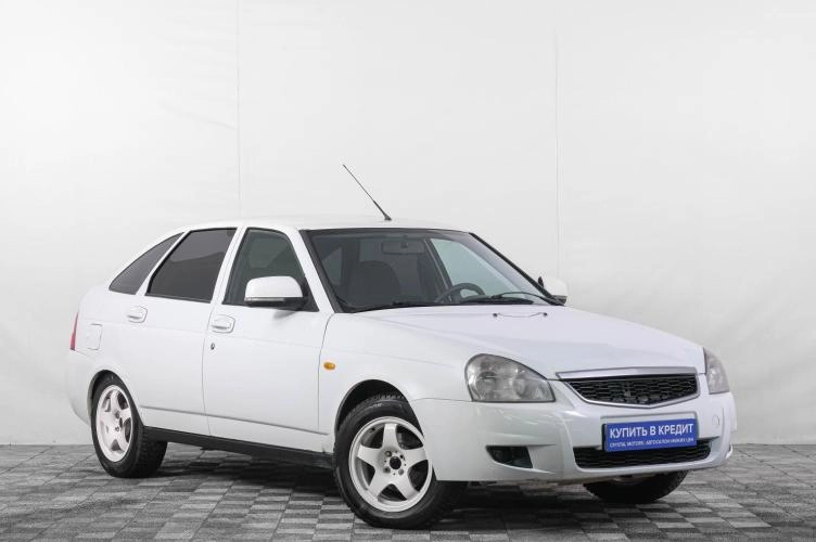 ВАЗ (LADA) Priora 1 из 6