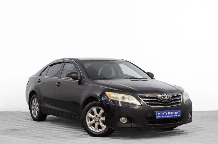 Toyota Camry 1 из 6
