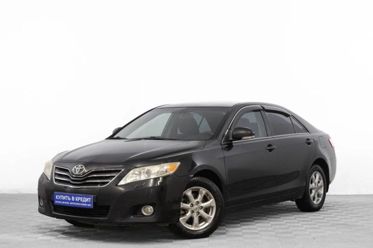 Toyota Camry 3 из 6