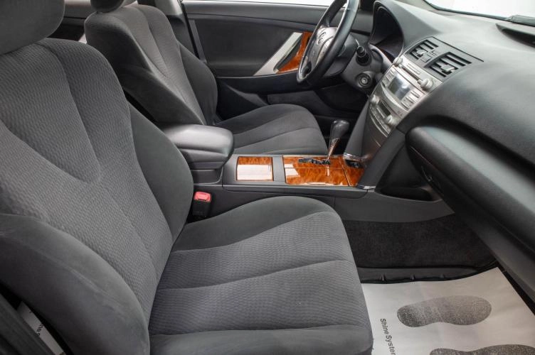 Toyota Camry 20 из 23