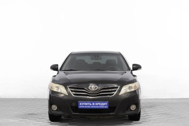 Toyota Camry 2 из 6