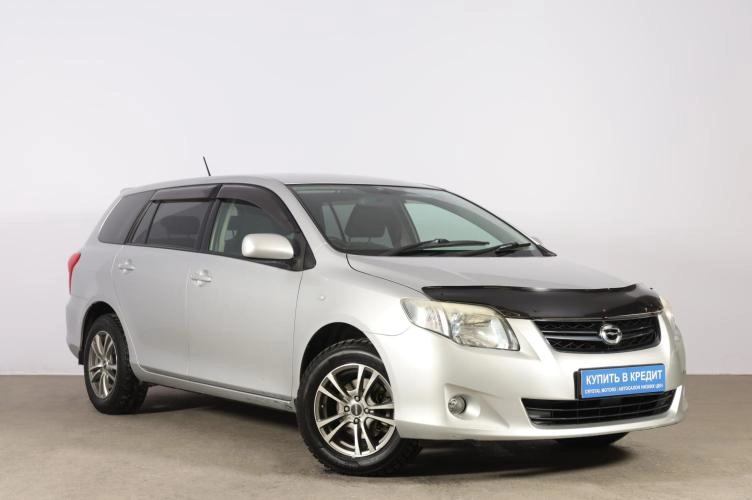 Toyota Corolla Fielder 1 из 6